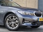 BMW 3-Serie Touring 320i Sportline Keyless | Camera | Carplay | M Sport stuurwiel | Sfeerverlichting