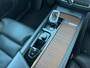 Volvo XC60 2.0 T8 Plug-in hybrid AWD Ultimate Bright 455pk Luchtvering / Trekhaak / Bowers Wilkins Audio