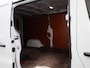 Renault Trafic 2.0 dCi 120 T29 L2H1 Work Edition Airco | Cruise control | Led koplampen | Navigatiesysteem full map | Parkeersensor achter | Zijschuifdeur rechts