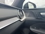 Volvo V60 T6 Plug-in hybrid AWD Ultra Dark | Sportstoelen | Schuif-/Kanteldak | Full-LED | Adaptieve Cruise Control | Head-Up Display | Stoelverwarming Voor en Achter | 19" | Getint Glas | Harman Kardon Audio | BLIS |