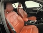 Volvo XC40 1.5 T5 Recharge Inscription Navigatie Apple Carplay Android Auto Camera Parkeersensoren Cruise Control Leder Full LED Stoel- en stuurverwarming Climate Control Lichtmetalen velgen