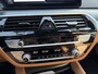 BMW 5-Serie Touring 530e M-Sport | Panoramadak | Camera | Head-Up Display | Elektrische Trekhaak | Elektrische Achterklep |