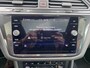 Volkswagen Tiguan 1.4 TSI eHybrid R-Line Business+ | PHEV | Trekhaak | Pano | A.cam | Winterpakket | 245Pk | SOH 89% |
