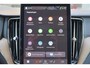 Volvo XC60 T6 Recharge AWD Plus Bright - Panorama/schuifdak - IntelliSafe Assist & Surround - 360º Camera - Harman/Kardon audio - Adaptieve LED koplampen - Verwarmde voorstoelen, stuur & achterbank - Parkeersensoren voor & achter - Elektr. bedienb. voorstoelen met geheugen - Head up display - Draadloze tel. lader - Extra getint glas - 19' LMV