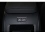 Volvo XC60 T6 Recharge AWD Plus Bright - Panorama/schuifdak - IntelliSafe Assist & Surround - 360º Camera - Harman/Kardon audio - Adaptieve LED koplampen - Verwarmde voorstoelen, stuur & achterbank - Parkeersensoren voor & achter - Elektr. bedienb. voorstoelen met geheugen - Head up display - Draadloze tel. lader - Extra getint glas - 19' LMV