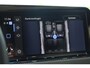 Volkswagen Golf 1.5 eTSI R-Line Business 150PK / 110kW DSG, LED Matrix (IQ.Lights), dynamische grootlichtassistent (dynamic light assist), panoramadak, verwarmbare voorstoelen, verwarmbaar multifunctioneel lederen stuurwiel, adaptieve cruise control (acc), achteruitrijcamera (rear view), parkeersensoren voor en achter (pdc), Apple Carplay & Android Auto, 17" 'Valencia' LMV, elektrisch verstel- en verwarmbare buitenspiegels, DAB+, sfeerverlichting, draadloze telefoon lader, R-Line in- en exterieur etc.
