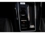 Volkswagen Golf 1.5 eTSI R-Line Business 150PK / 110kW DSG, LED Matrix (IQ.Lights), dynamische grootlichtassistent (dynamic light assist), panoramadak, verwarmbare voorstoelen, verwarmbaar multifunctioneel lederen stuurwiel, adaptieve cruise control (acc), achteruitrijcamera (rear view), parkeersensoren voor en achter (pdc), Apple Carplay & Android Auto, 17" 'Valencia' LMV, elektrisch verstel- en verwarmbare buitenspiegels, DAB+, sfeerverlichting, draadloze telefoon lader, R-Line in- en exterieur etc.