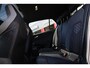 Volkswagen Golf 1.5 eTSI R-Line Business 150PK / 110kW DSG, LED Matrix (IQ.Lights), dynamische grootlichtassistent (dynamic light assist), panoramadak, verwarmbare voorstoelen, verwarmbaar multifunctioneel lederen stuurwiel, adaptieve cruise control (acc), achteruitrijcamera (rear view), parkeersensoren voor en achter (pdc), Apple Carplay & Android Auto, 17" 'Valencia' LMV, elektrisch verstel- en verwarmbare buitenspiegels, DAB+, sfeerverlichting, draadloze telefoon lader, R-Line in- en exterieur etc.