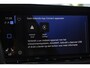 Volkswagen Golf 1.5 eTSI R-Line Business 150PK / 110kW DSG, LED Matrix (IQ.Lights), dynamische grootlichtassistent (dynamic light assist), panoramadak, verwarmbare voorstoelen, verwarmbaar multifunctioneel lederen stuurwiel, adaptieve cruise control (acc), achteruitrijcamera (rear view), parkeersensoren voor en achter (pdc), Apple Carplay & Android Auto, 17" 'Valencia' LMV, elektrisch verstel- en verwarmbare buitenspiegels, DAB+, sfeerverlichting, draadloze telefoon lader, R-Line in- en exterieur etc.