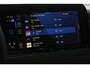 Volkswagen Golf 1.5 eTSI R-Line Business 150PK / 110kW DSG, LED Matrix (IQ.Lights), dynamische grootlichtassistent (dynamic light assist), panoramadak, verwarmbare voorstoelen, verwarmbaar multifunctioneel lederen stuurwiel, adaptieve cruise control (acc), achteruitrijcamera (rear view), parkeersensoren voor en achter (pdc), Apple Carplay & Android Auto, 17" 'Valencia' LMV, elektrisch verstel- en verwarmbare buitenspiegels, DAB+, sfeerverlichting, draadloze telefoon lader, R-Line in- en exterieur etc.