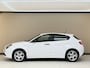 Alfa Romeo Giulietta 1.4 Turbo, 120Pk, 2016, 2de eigenaar, Volledig leder, Climate control, Cruise control, Parkeersensoren, Automatische verlichting, Bluetooth audio,