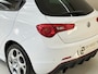 Alfa Romeo Giulietta 1.4 Turbo, 120Pk, 2016, 2de eigenaar, Volledig leder, Climate control, Cruise control, Parkeersensoren, Automatische verlichting, Bluetooth audio,