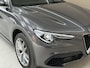 Alfa Romeo Stelvio 2.0 T AWD Super, 280Pk, 2017, 2de eigenaar, Panoramadak, Volledig leder, 20" velgen, Camera, Stoelverwarming, Cruise control, Xenon koplampen, Schakelflippers,