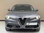 Alfa Romeo Stelvio 2.0 T AWD Super, 280Pk, 2017, 2de eigenaar, Panoramadak, Volledig leder, 20" velgen, Camera, Stoelverwarming, Cruise control, Xenon koplampen, Schakelflippers,