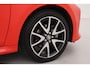 Toyota Yaris 1.5 Hybrid Launch Edition | Trekhaak | Navigatie | Dodehoek detectie | Head-up display | JBL | Stoelverwarming | Apple Carplay / Android Auto | Parkeersensoren voor/achter | 17 inch