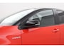 Toyota Yaris 1.5 Hybrid Launch Edition | Trekhaak | Navigatie | Dodehoek detectie | Head-up display | JBL | Stoelverwarming | Apple Carplay / Android Auto | Parkeersensoren voor/achter | 17 inch