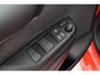 Toyota Yaris 1.5 Hybrid Launch Edition | Trekhaak | Navigatie | Dodehoek detectie | Head-up display | JBL | Stoelverwarming | Apple Carplay / Android Auto | Parkeersensoren voor/achter | 17 inch
