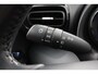 Toyota Yaris 1.5 Hybrid Launch Edition | Trekhaak | Navigatie | Dodehoek detectie | Head-up display | JBL | Stoelverwarming | Apple Carplay / Android Auto | Parkeersensoren voor/achter | 17 inch