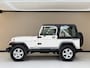 Jeep Wrangler 2.5 Softtop Laredo, 107Pk, 1990, Trekhaak, Lichtmetalen velgen, LED koplampen, Historie