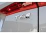 Volvo XC60 T6 Plug-in hybrid AWD Ultra Dark | Trekhaak | Panoramadak | Head up display | 360 graden camera | Verwarmbare voorstoelen stuurwiel en achterbank | Adaptieve cruise control