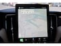 Volvo XC60 T6 Plug-in hybrid AWD Ultra Dark | Trekhaak | Panoramadak | Head up display | 360 graden camera | Verwarmbare voorstoelen stuurwiel en achterbank | Adaptieve cruise control