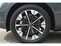Volvo XC60 T6 Plug-in hybrid AWD Ultra Dark | Trekhaak | Panoramadak | Head up display | 360 graden camera | Verwarmbare voorstoelen stuurwiel en achterbank | Premium audio by Harman Kardon |