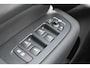 Volvo XC60 T6 Plug-in hybrid AWD Ultra Dark | Trekhaak | Panoramadak | Head up display | 360 graden camera | Verwarmbare voorstoelen stuurwiel en achterbank | Premium audio by Harman Kardon |