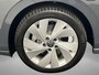Volkswagen Golf Life Edition 1.5 TSI eHybrid 204pk DSG Automaat Adaptive cruise control, Achteruitrijcamera, Stoelverwarming, LED koplampen, Parkeersensoren, App connect