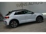 Volkswagen T-Roc 1.5 TSI 150pk R-Line Virtual|LED|Suzuka 19"|White Silver