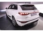 Audi Q6 e-tron S edition 100 kWh | Trekhaak | Adaptieve Luchtvering | Panorama Dak | Adaptieve Cruise | Head-up | B&O | Navigatie-pakket | Pack Tech | Trekhaak-pakket |