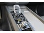 Volvo XC60 T6 Recharge AWD Ultra Black Edition - Panorama/schuifdak - IntelliSafe Assist & Surround - 360º Camera - Harman/Kardon audio - Adaptieve LED koplampen - Verwarmde voorstoelen, stuur & achterbank - Parkeersensoren voor & achter - Elektr. bedienb. voorstoelen met geheugen - Head up display - Draadloze tel. lader - Extra getint glas - Inklapbare trekhaak - 21' LMV