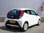 Toyota Aygo 1.0 VVT-i x-play Automaat | CarPlay | Camera | NAP | Airco