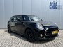 MINI Clubman 1.5 Cooper 136 pk Business Navigatie Trekhaak Clima + Cruise Control 17 Inch Velgen Parkeersensoren NL Auto