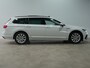 Volkswagen Passat Variant GTE 1.4 TSI eHybrid 218pk PHEV Business / Panoramadak / iQ Light / Massage / Travel Assist 186
