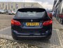 BMW 2-Serie Active Tourer 218i 136PK AUTOM. H.E. : LEER/PANO/HUD NAVI/LED/KEYLESS/2xPDC/ - 2E.EIG - NL AUTO - KM=NAP -