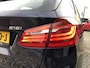 BMW 2-Serie Active Tourer 218i 136PK AUTOM. H.E. : LEER/PANO/HUD NAVI/LED/KEYLESS/2xPDC/ - 2E.EIG - NL AUTO - KM=NAP -