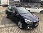 BMW 2-Serie Active Tourer 218i 136PK AUTOM. H.E. : LEER/PANO/HUD NAVI/LED/KEYLESS/2xPDC/ - 2E.EIG - NL AUTO - KM=NAP -