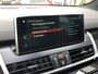 BMW 2-Serie Active Tourer 218i 136PK AUTOM. H.E. : LEER/PANO/HUD NAVI/LED/KEYLESS/2xPDC/ - 2E.EIG - NL AUTO - KM=NAP -