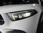 Mercedes-Benz A-klasse 200 Business Solution AMG Clima Cruise Panodak Achteruitrijcamera Stoelverwarming Zeer Nette Auto !!!