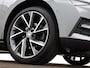 Skoda Superb Combi 1.4 TSI iV 218pk DSG Sportline Business · Panoramadak · 360 Camera · Inklap. Trekhaak · Matrix LED · Canton Audio · Elek. Stoelen + Geheugen ·