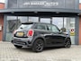 MINI Cooper 3-Deurs 1.5 Business Edition ✅ Navigatie ✅ Sportstoelen ✅ LED UK Achterlicht