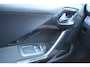 Peugeot 208 1.2 Style - AUTOMAAT - NAVIGATIE - AIRCO - TREKHAAK