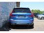 Volvo XC60 T8 Automaat Twin Engine AWD R-Design | Achteropkomend verkeer waarschuwing | Apple Carplay & Android Auto | Autonomous Emergency Braking | Bots herkenning en activatie | Electronic climate controle | Kunstlederen interieurdelen | Extra getint glas