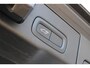 Volvo XC60 T8 Automaat Twin Engine AWD R-Design | Achteropkomend verkeer waarschuwing | Apple Carplay & Android Auto | Autonomous Emergency Braking | Bots herkenning en activatie | Electronic climate controle | Kunstlederen interieurdelen | Extra getint glas