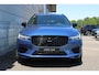 Volvo XC60 T8 Automaat Twin Engine AWD R-Design | Achteropkomend verkeer waarschuwing | Apple Carplay & Android Auto | Autonomous Emergency Braking | Bots herkenning en activatie | Electronic climate controle | Kunstlederen interieurdelen | Extra getint glas