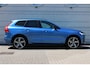 Volvo XC60 T8 Automaat Twin Engine AWD R-Design | Achteropkomend verkeer waarschuwing | Apple Carplay & Android Auto | Autonomous Emergency Braking | Bots herkenning en activatie | Electronic climate controle | Kunstlederen interieurdelen | Extra getint glas