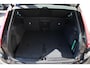 Volvo XC40 2.0 B4 Plus Dark | Achteropkomend verkeer waarschuwing | Apple Carplay & Android Auto | Autonomous Emergency Braking | Bots herkenning en activatie | Cruise control adaptief met Stop&Go en stuurhulp | Dodehoekdetectie met correctie | Electronic climate controle