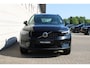 Volvo XC40 2.0 B4 Plus Dark | Achteropkomend verkeer waarschuwing | Apple Carplay & Android Auto | Autonomous Emergency Braking | Bots herkenning en activatie | Cruise control adaptief met Stop&Go en stuurhulp | Dodehoekdetectie met correctie | Electronic climate controle