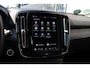 Volvo XC40 2.0 B4 Plus Dark | Achteropkomend verkeer waarschuwing | Apple Carplay & Android Auto | Autonomous Emergency Braking | Bots herkenning en activatie | Cruise control adaptief met Stop&Go en stuurhulp | Dodehoekdetectie met correctie | Electronic climate controle
