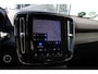 Volvo XC40 2.0 B4 Plus Dark | Achteropkomend verkeer waarschuwing | Apple Carplay & Android Auto | Autonomous Emergency Braking | Bots herkenning en activatie | Cruise control adaptief met Stop&Go en stuurhulp | Dodehoekdetectie met correctie | Electronic climate controle